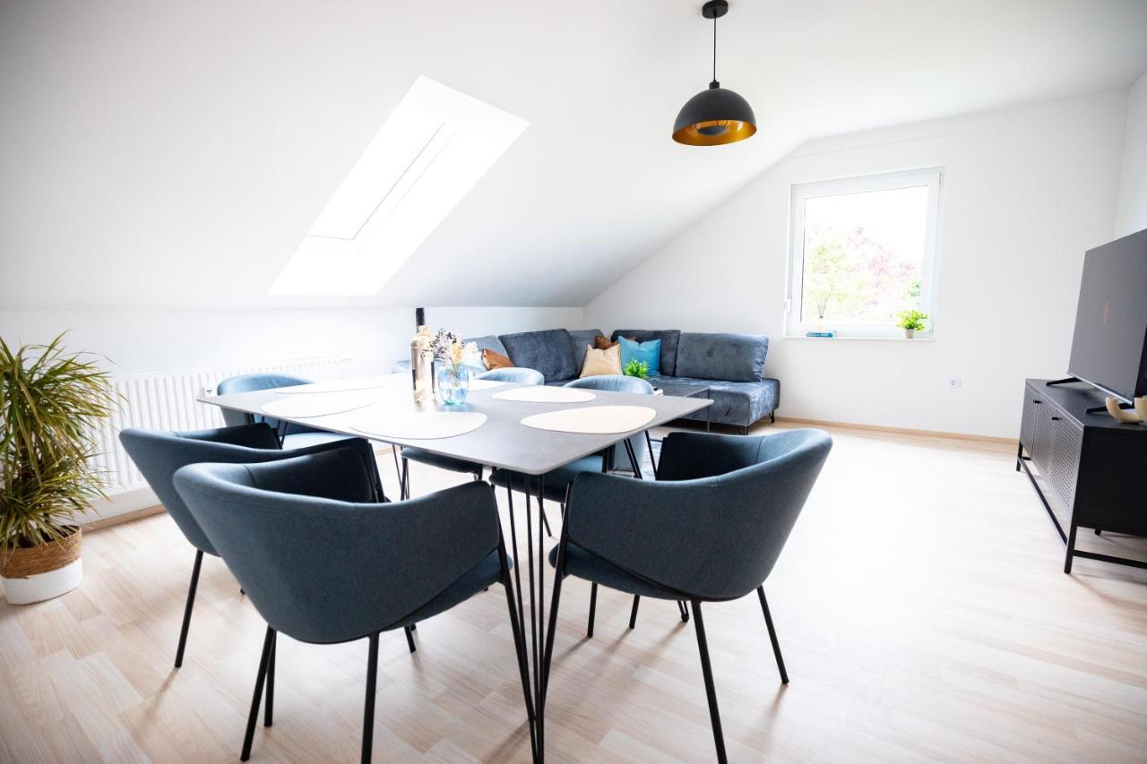 Design-Ferienwohnung In Kelberg Am Nuerburgring: Platz Fuer 6, Kueche, Wifi, Netflix Exterior foto